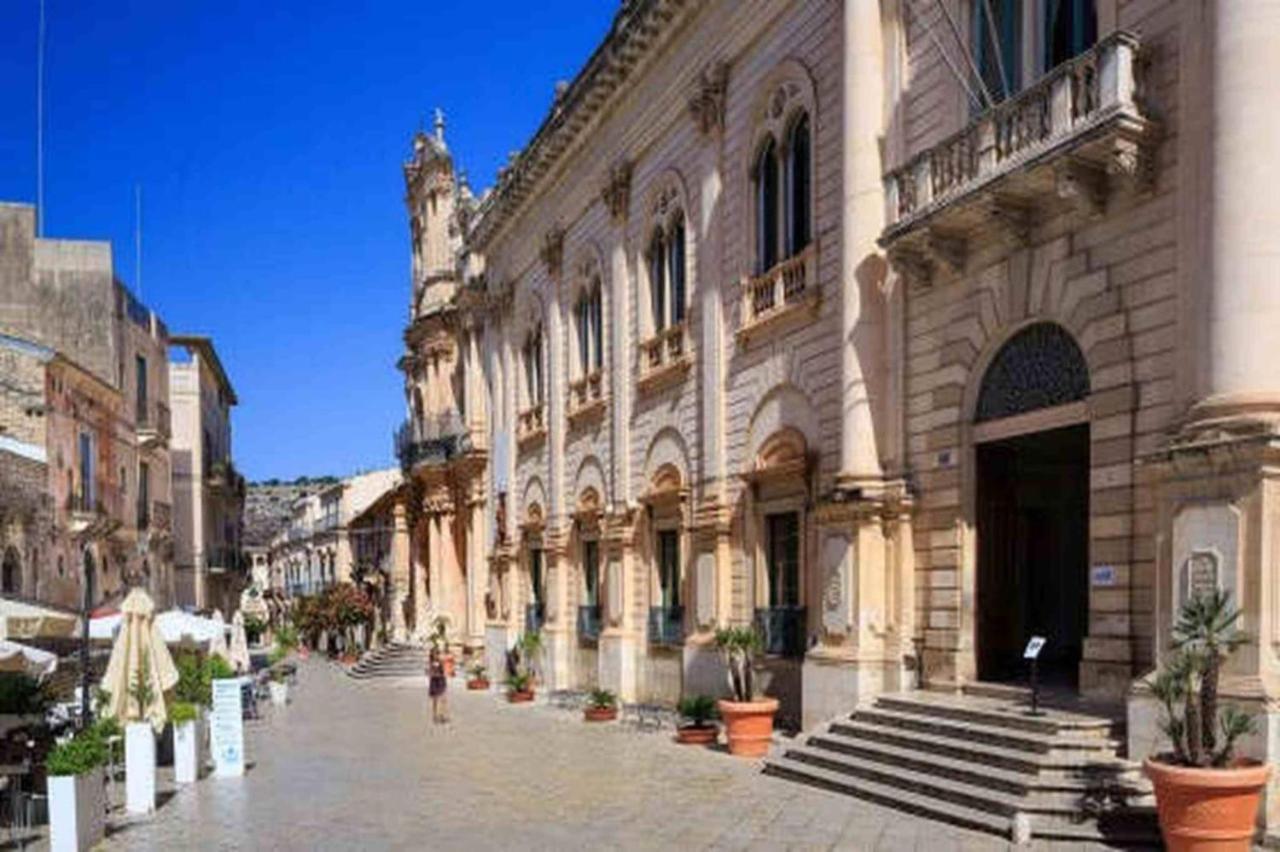 Ortigia Sunset Apartments - Xenia Sicily Villas 시라쿠사 외부 사진